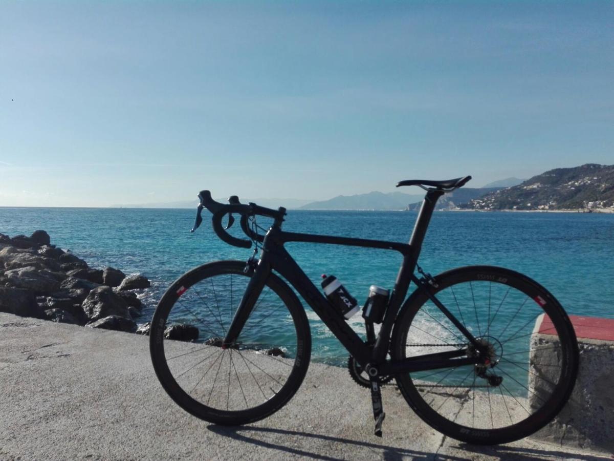 Umema B&B Albenga Luaran gambar